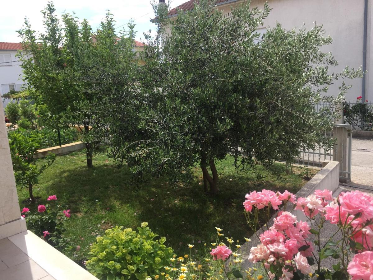 Apartments With A Parking Space Kastel Kambelovac, Kastela - 15480 Zewnętrze zdjęcie