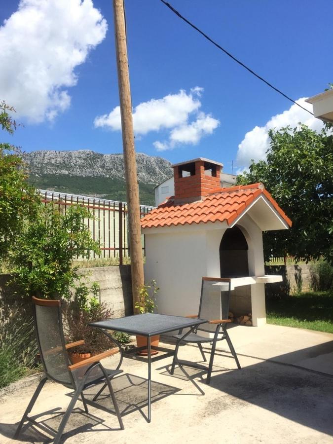Apartments With A Parking Space Kastel Kambelovac, Kastela - 15480 Zewnętrze zdjęcie