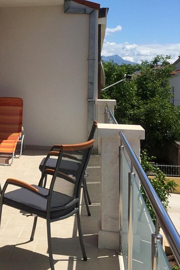 Apartments With A Parking Space Kastel Kambelovac, Kastela - 15480 Zewnętrze zdjęcie
